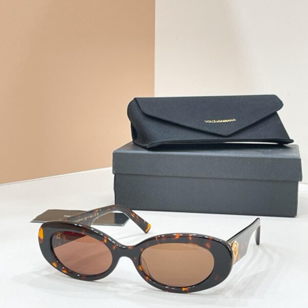 Lunettes de soleil Dolce & Gabbana, modèle DG4537 (572Y4L)